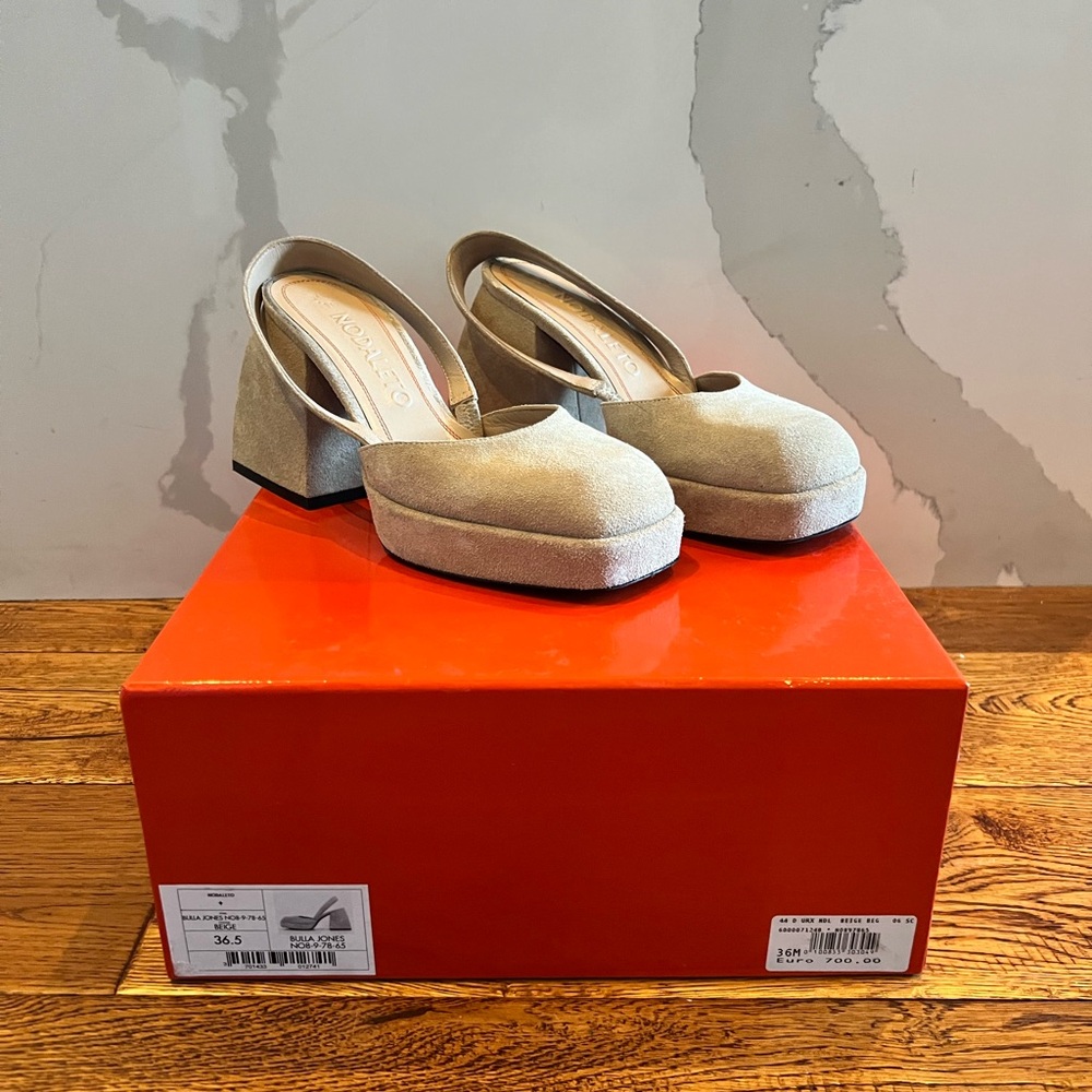 Nodaleto Bulla Jones beige suede shoes. 36.5